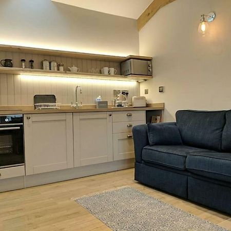 Box  Skittles - Charming One Bedroom Apartment - Parking - Easy Access To Bath מראה חיצוני תמונה