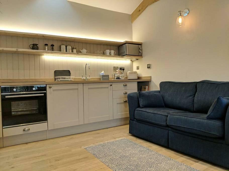 Box  Skittles - Charming One Bedroom Apartment - Parking - Easy Access To Bath מראה חיצוני תמונה